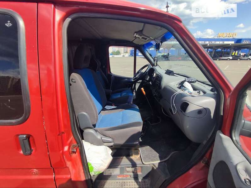 Вантажопасажирський фургон Ford Transit 1999 в Харкові