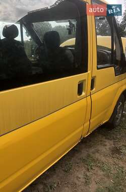 Минивэн Ford Transit 2004 в Сокирянах