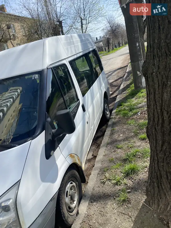 Микроавтобус Ford Transit 2006 в 