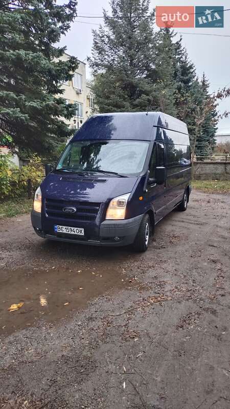 Ford Transit 2010