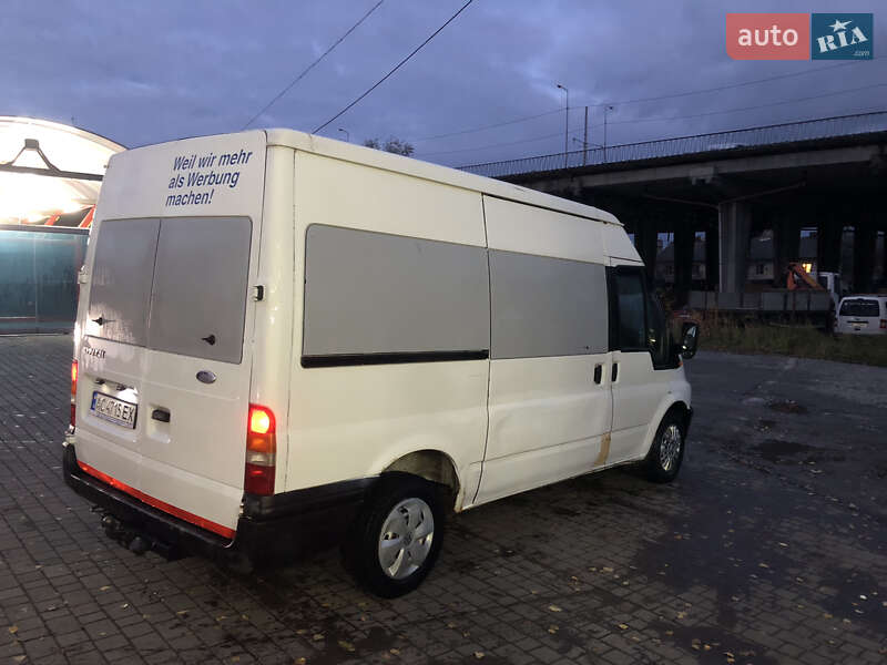 Грузовой фургон Ford Transit 2003 в Львове