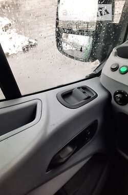 Грузовой фургон Ford Transit 2017 в Луцке