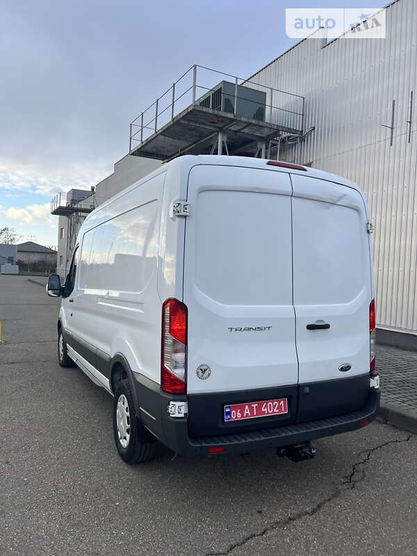 Грузовой фургон Ford Transit 2018 в Виноградове