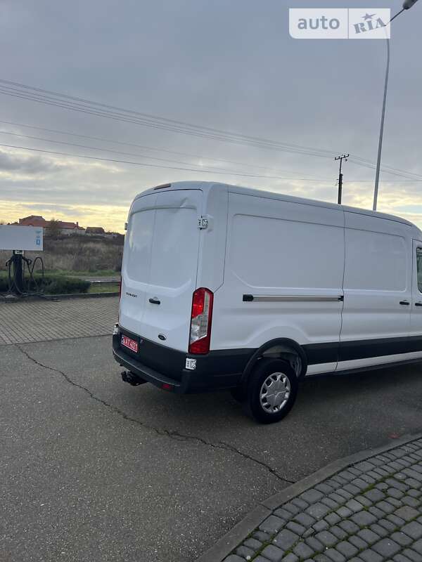 Грузовой фургон Ford Transit 2018 в Виноградове