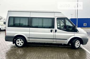 Микроавтобус Ford Transit 2011 в 