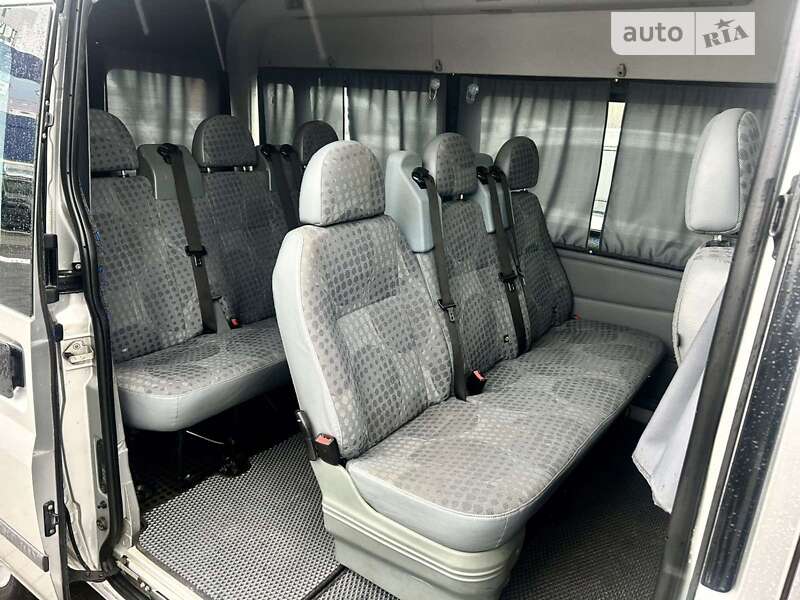 Микроавтобус Ford Transit 2011 в Николаеве