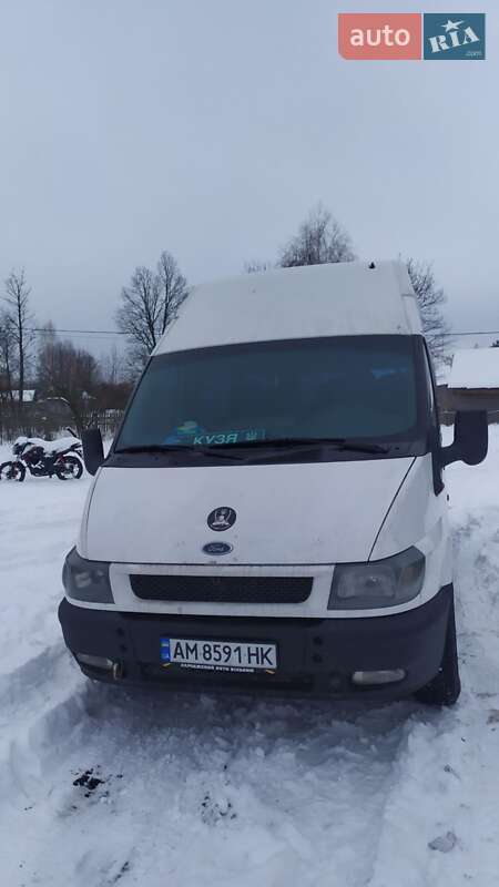 Ford Transit 2000