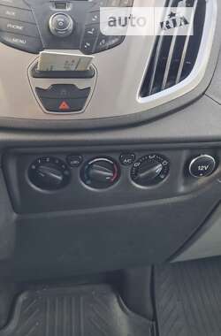 Грузовой фургон Ford Transit 2017 в 