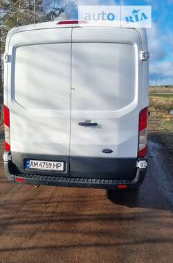 Грузовой фургон Ford Transit 2017 в 