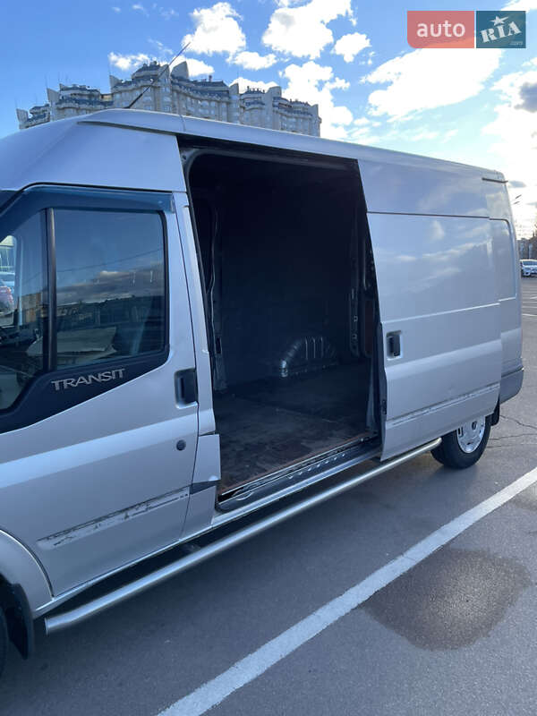 Вантажний фургон Ford Transit 2007 в Одесі