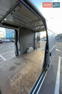 Грузовой фургон Ford Transit 2007 в 