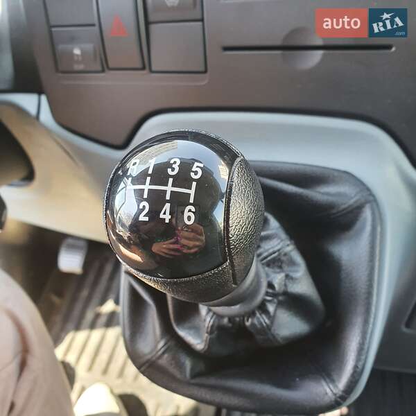 Вантажний фургон Ford Transit 2013 в Одесі