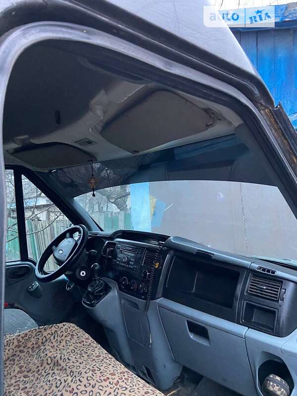 Вантажний фургон Ford Transit 2011 в Добропіллі