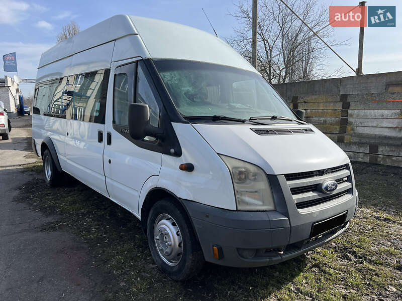 Пригородный автобус Ford Transit 2006 в 