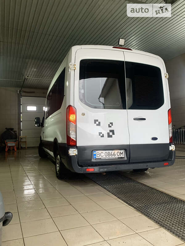 Микроавтобус Ford Transit 2015 в Самборе