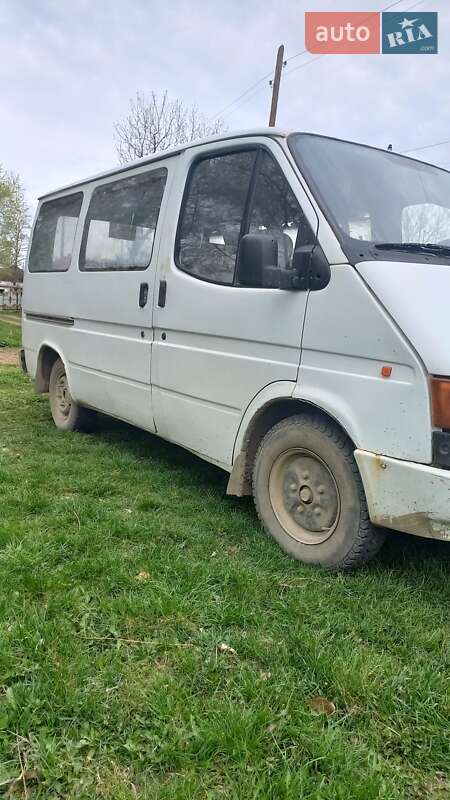 Микроавтобус Ford Transit 1990 в Сокирянах