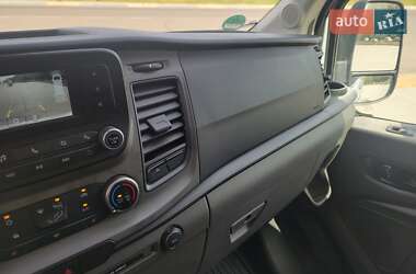 Грузовой фургон Ford Transit 2020 в 