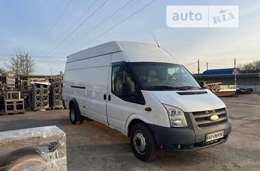 Грузовой фургон Ford Transit 2010 в Ужгороде