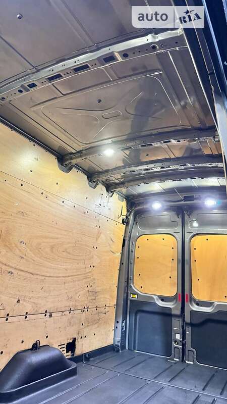 Грузовой фургон Ford Transit 2016 в Тернополе