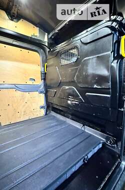 Грузовой фургон Ford Transit 2016 в 
