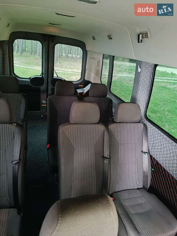 Мікроавтобус Ford Transit 2015 в Ратному