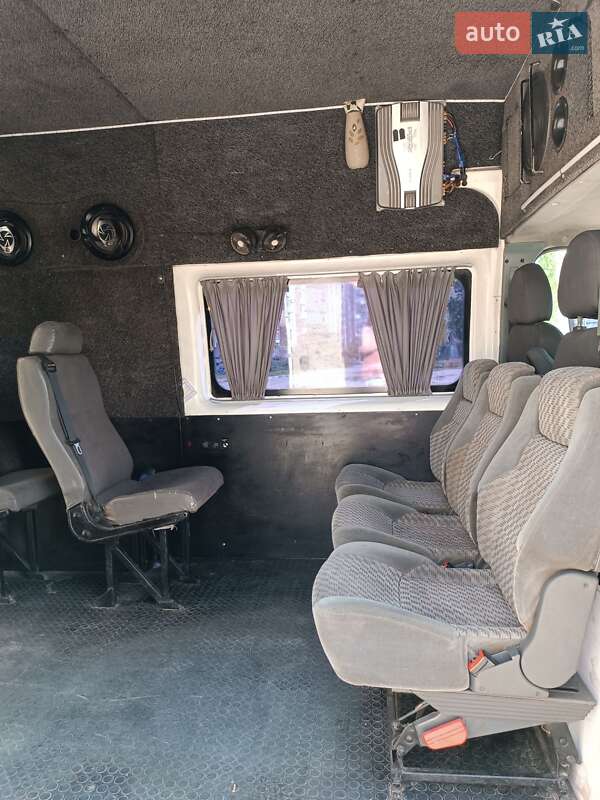 Вантажопасажирський фургон Ford Transit 2009 в Миколаєві