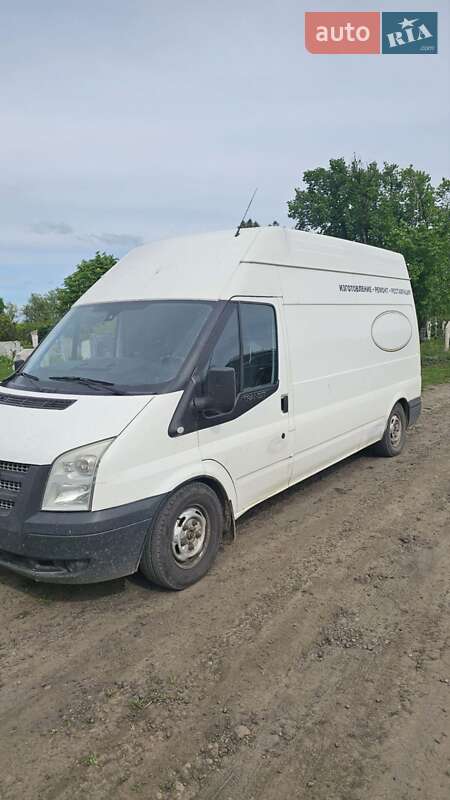 Вантажний фургон Ford Transit 2011 в Олександрії
