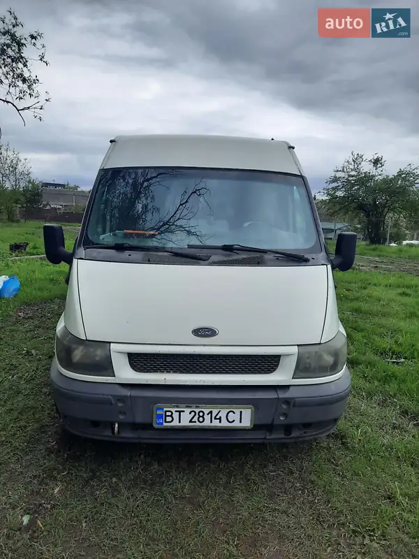 Микроавтобус Ford Transit 2000 в 