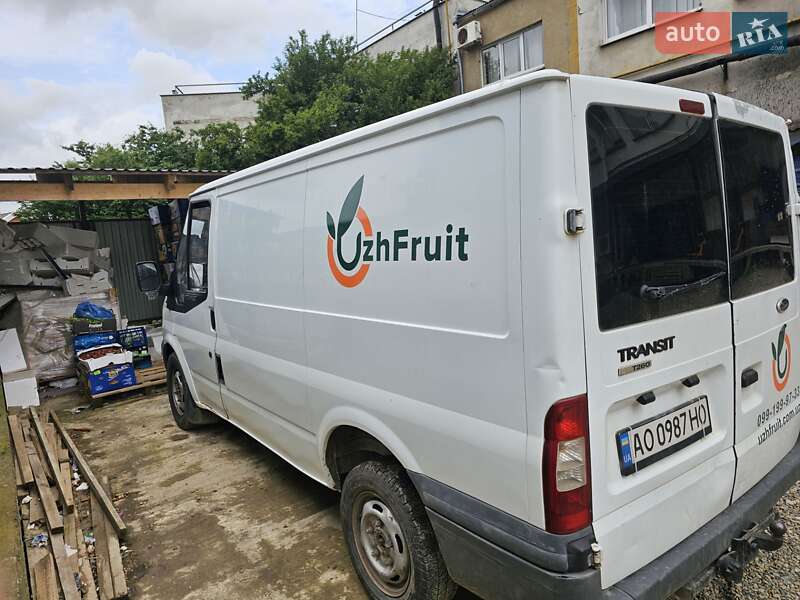 Грузовой фургон Ford Transit 2006 в Ужгороде