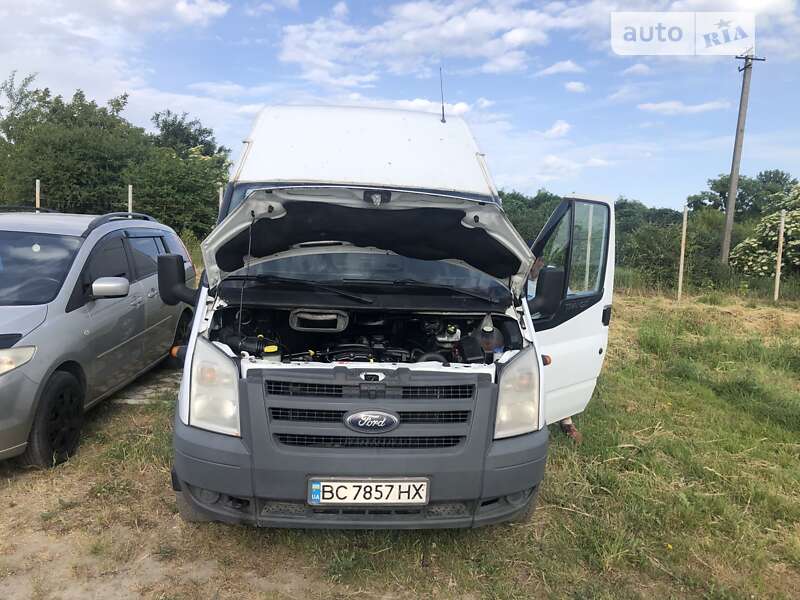 Грузовой фургон Ford Transit 2011 в Львове