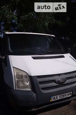 Грузовой фургон Ford Transit 2007 в 