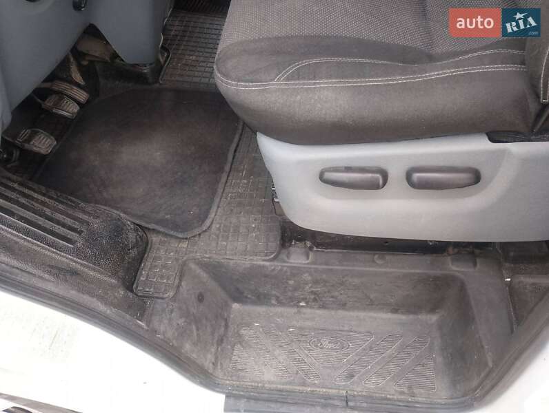 Грузовой фургон Ford Transit 2012 в Лозовой