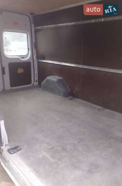 Грузовой фургон Ford Transit 2012 в 
