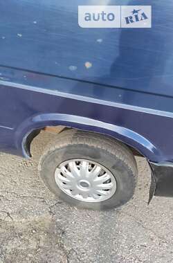 Грузовой фургон Ford Transit 1996 в 