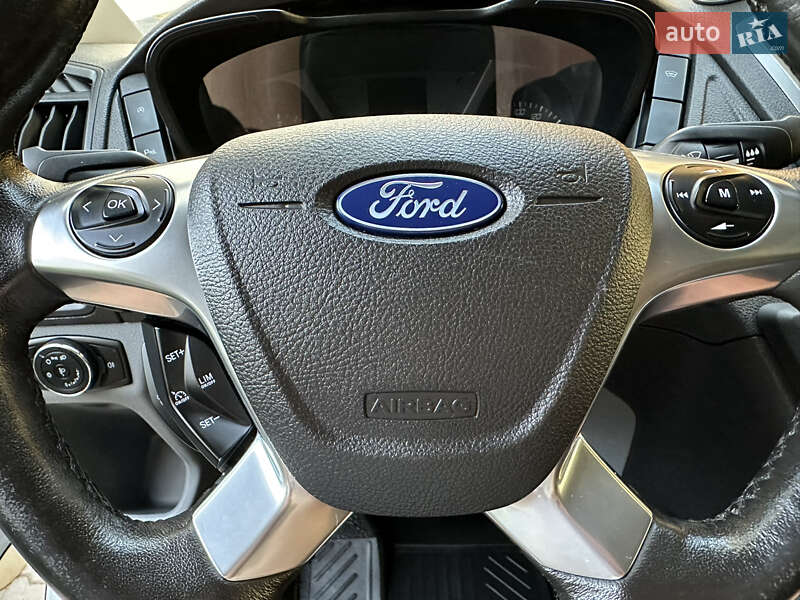 Грузовой фургон Ford Transit 2017 в Мерефа