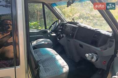 Микроавтобус Ford Transit 2011 в 
