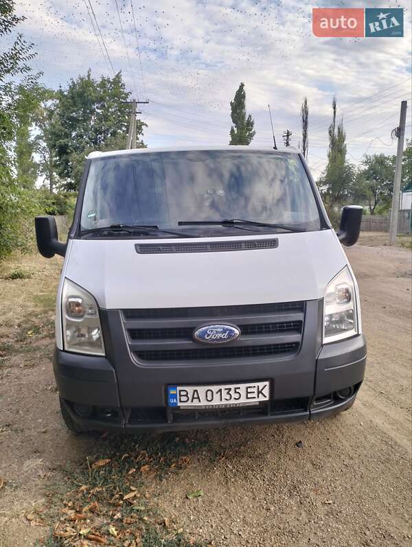 Другие автобусы Ford Transit 2009 в 
