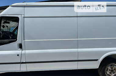 Грузовой фургон Ford Transit 2013 в 
