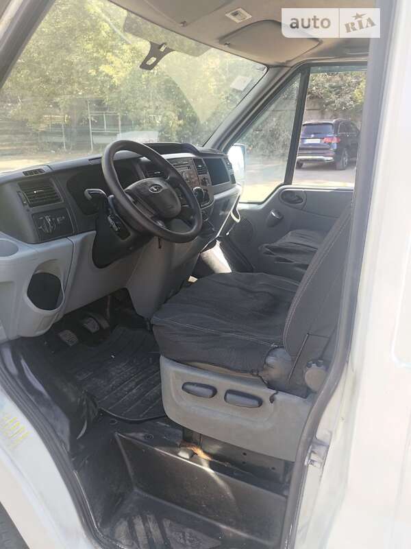 Грузовой фургон Ford Transit 2010 в Киеве фото 2 Грузовой фургон Ford Transit 2010 в Киеве