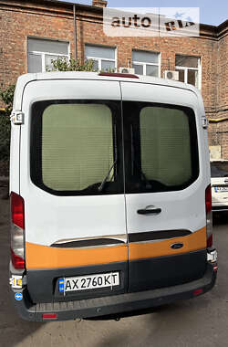 Грузовой фургон Ford Transit 2015 в 