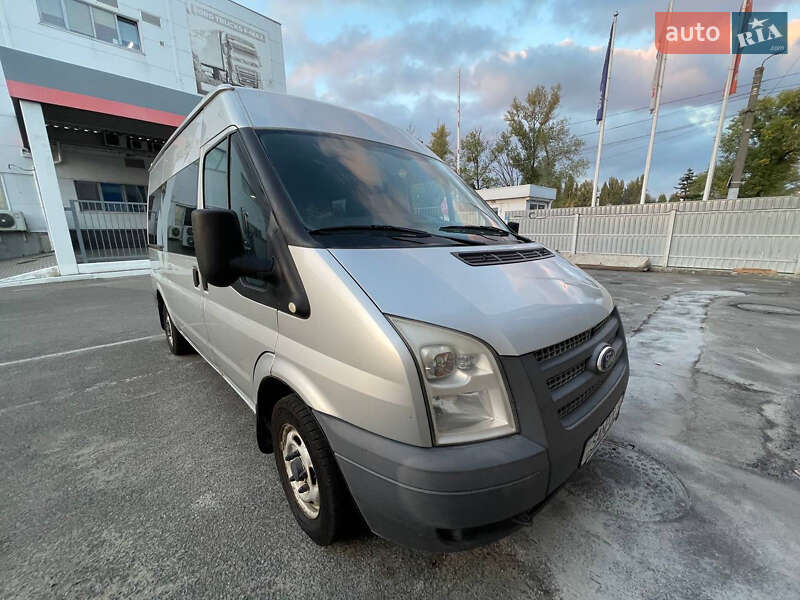 Микроавтобус Ford Transit 2012 в Киеве