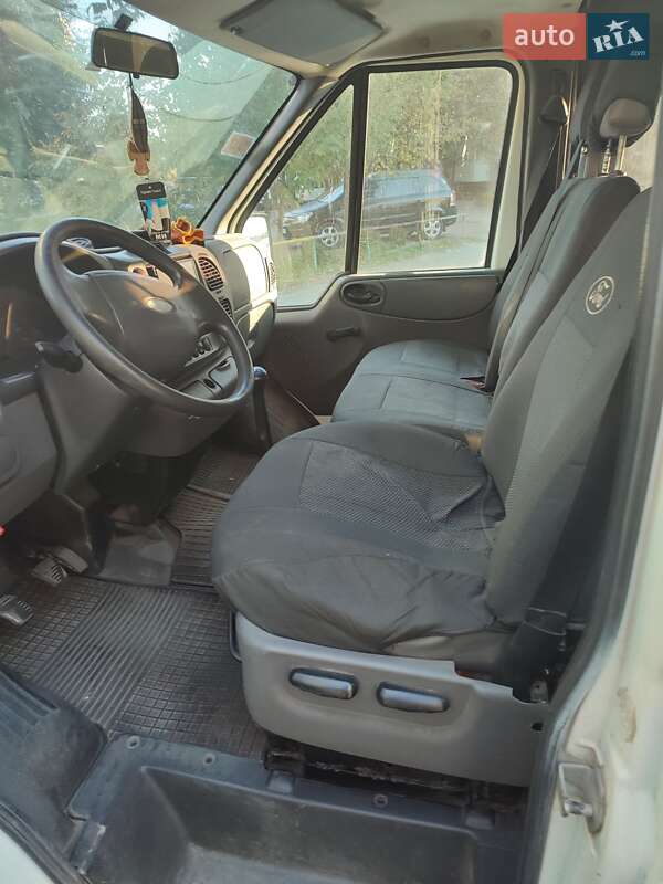 Микроавтобус Ford Transit 2005 в Коростышеве фото 5 Микроавтобус Ford Transit 2005 в Коростышеве