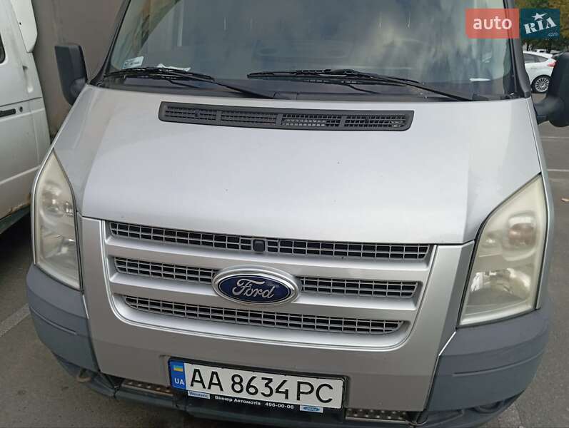 Вантажний фургон Ford Transit 2012 в Києві