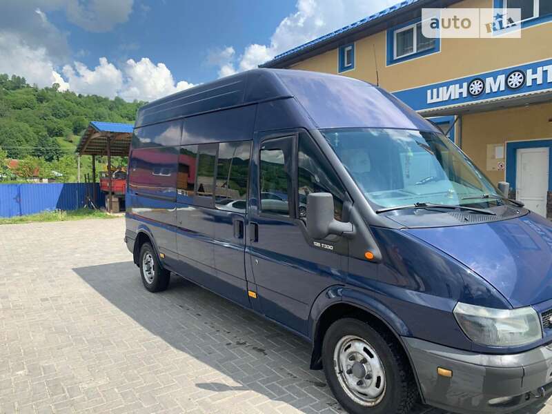 Микроавтобус Ford Transit 2005 в Межгорье