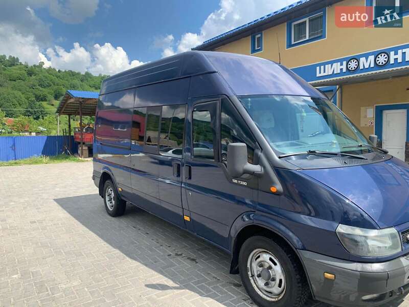 Мікроавтобус Ford Transit 2005 в Міжгір'ї