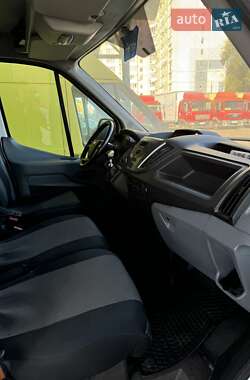 Грузовой фургон Ford Transit 2016 в 