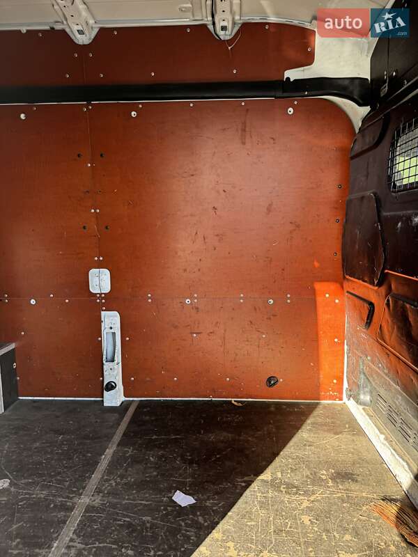 Грузовой фургон Ford Transit 2016 в Киеве