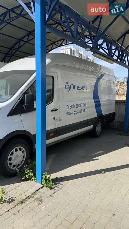 Грузовой фургон Ford Transit 2016 в Киеве