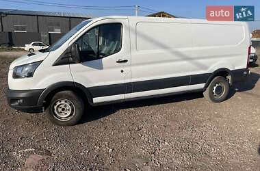 Грузовой фургон Ford Transit 2017 в 
