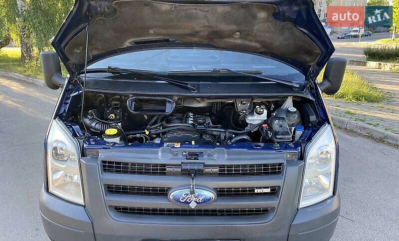 Грузовой фургон Ford Transit 2007 в Петропавловской Борщаговке